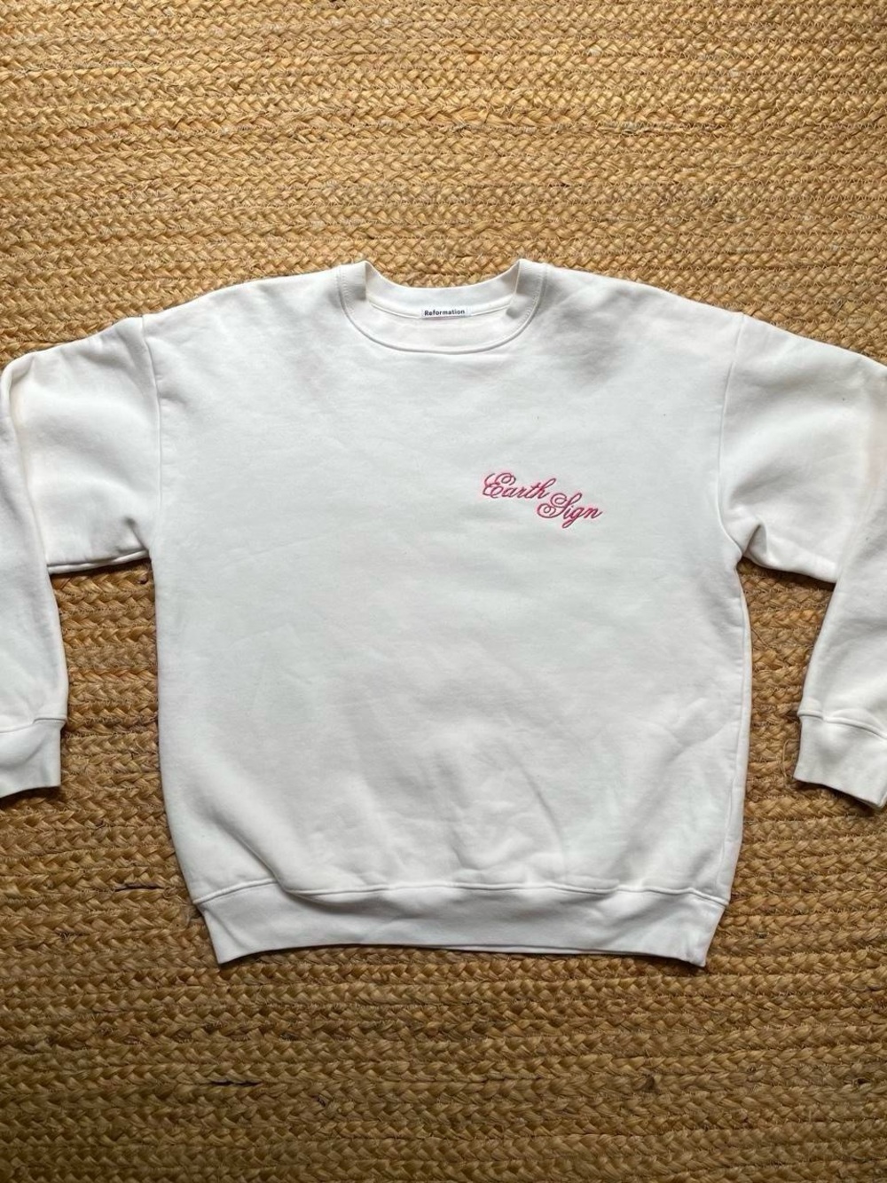 Cream Embroidered Crewneck Sweatshirt✨